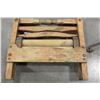 Image 3 : ANTIQUE CLOTHES WRINGER