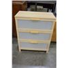 Image 1 : 3 DRAWER PINE DRESSER