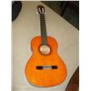 Image 1 : VALENCIA ACOUSTIC GUITAR