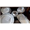 Image 2 : 35 PIECES ROYAL ALBERT MEMORY LANE CHINA