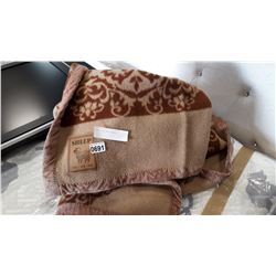 SHEEP PURE WOOL BLANKET