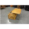 Image 2 : OAK LIFT TOP TABLE