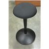 Image 2 : BLACK STOOL