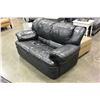 Image 2 : LEATHER LOVESEAT