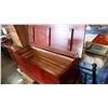Image 2 : MAHOGANY FINISH BLANKET BOX