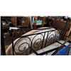 Image 2 : BLACK METAL QUEEN SIZE BEDFRAME
