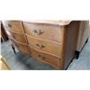 Image 2 : FRENCH PROVINCIAL 6 DRAWER DRESSER W/ MIRROR