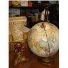Image 2 : TABLE LAMP AND GLOBE