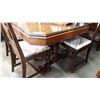 Image 2 : ANTIQUE WALNUT DINING TABLE WITH 2 LEAFS AND 6 CHAIRS