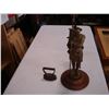 Image 1 : FIGURE AND IRON