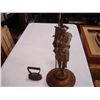 Image 3 : FIGURE AND IRON