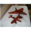 Image 1 : 2 AIRPLANE MODELS ON STAND