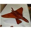 Image 3 : 2 AIRPLANE MODELS ON STAND