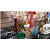 Image 1 : LOT OF ART GLASS PIECES