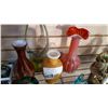 Image 2 : LOT OF ART GLASS PIECES