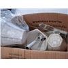 Image 2 : JAMES R MODER CHANDELIER - NEW IN BOX