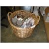 Image 1 : WICKER BASKET WITH METAL DECOR