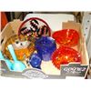Image 2 : TRAY OF COLORED GLASS DISHES AND VASES