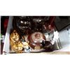 Image 3 : ROYAL DOULTON, WINTON, OCCUPIED JAPAN AND METAL TEA SET