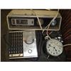 Image 3 : BOX OF CLOCKS, BAROMETER AND RADIO