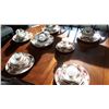 Image 1 : OLD COUNTRY ROSES PLACE SETTINGS