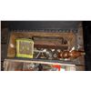 Image 2 : 2 WOOD CRATES OF VINTAGE HARDWARE