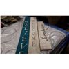 Image 2 : 3 WOOD SIGNS