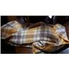 Image 1 : AYERS PURE WOOL BLANKET