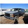 Image 2 : 1993 - CHEVROLET SUBURBAN // RESTORED SALVAGE