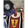 Image 3 : SPORTS FAN SOUVENIR LOT (VIKINGS HAT/ BANNER...)