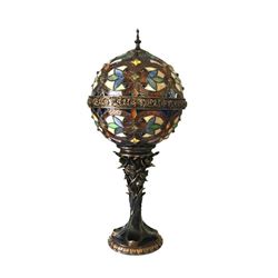 Tiffany-style Table Lamp