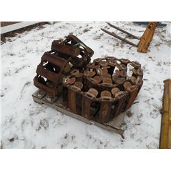 Set of loegering tracks
