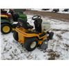 Image 2 : 2003 Cub Cadet 1527 riding mower -dirty carb
