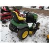 Image 2 : John Deere L120