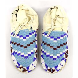 Native American Sioux Beaded Moccasins