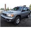 Image 1 : L2 --  2001 Nissan Pathfinder LE , Silver , 275233  KM's