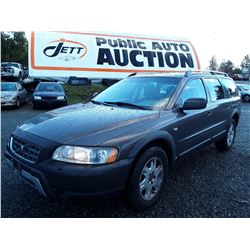 G3 --  2005 Volvo XC70 , Brown , 261339  KM's