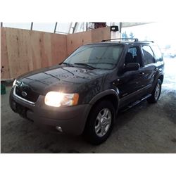 A8 B --  2002 Ford Escape XLT , Grey , 176599  KM's