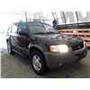 Image 2 : A8 B --  2002 Ford Escape XLT , Grey , 176599  KM's