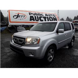 J5 --  2009 HONDA PILOT EXL , Silver , 221120  KM's