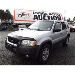 B3 --  2002 FORD ESCAPE XLT  , Silver , 291661  KM's