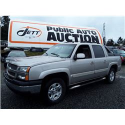 F5 --  2005 CHEVROLET AVALANCHE , Grey , 335381  KM's