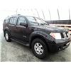 Image 2 : G4 --  2005 NISSAN PATHFINDER LE , Black , 310018  KM's