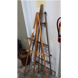 3 EASELS