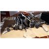 Image 2 : LOT OF LOCKS AND KEYS