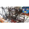 Image 2 : ROOSTER COAT RACK SHELF AND HANGING PLANTER BASKET