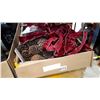 Image 1 : BOX OF CHRISTMAS DECOR