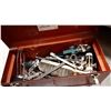 Image 1 : RED TOOL BOX W/ CONTENTS