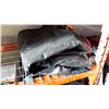 Image 1 : LARGE TARP