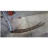 Image 2 : ALUMINUM HANDLE SCYTHE